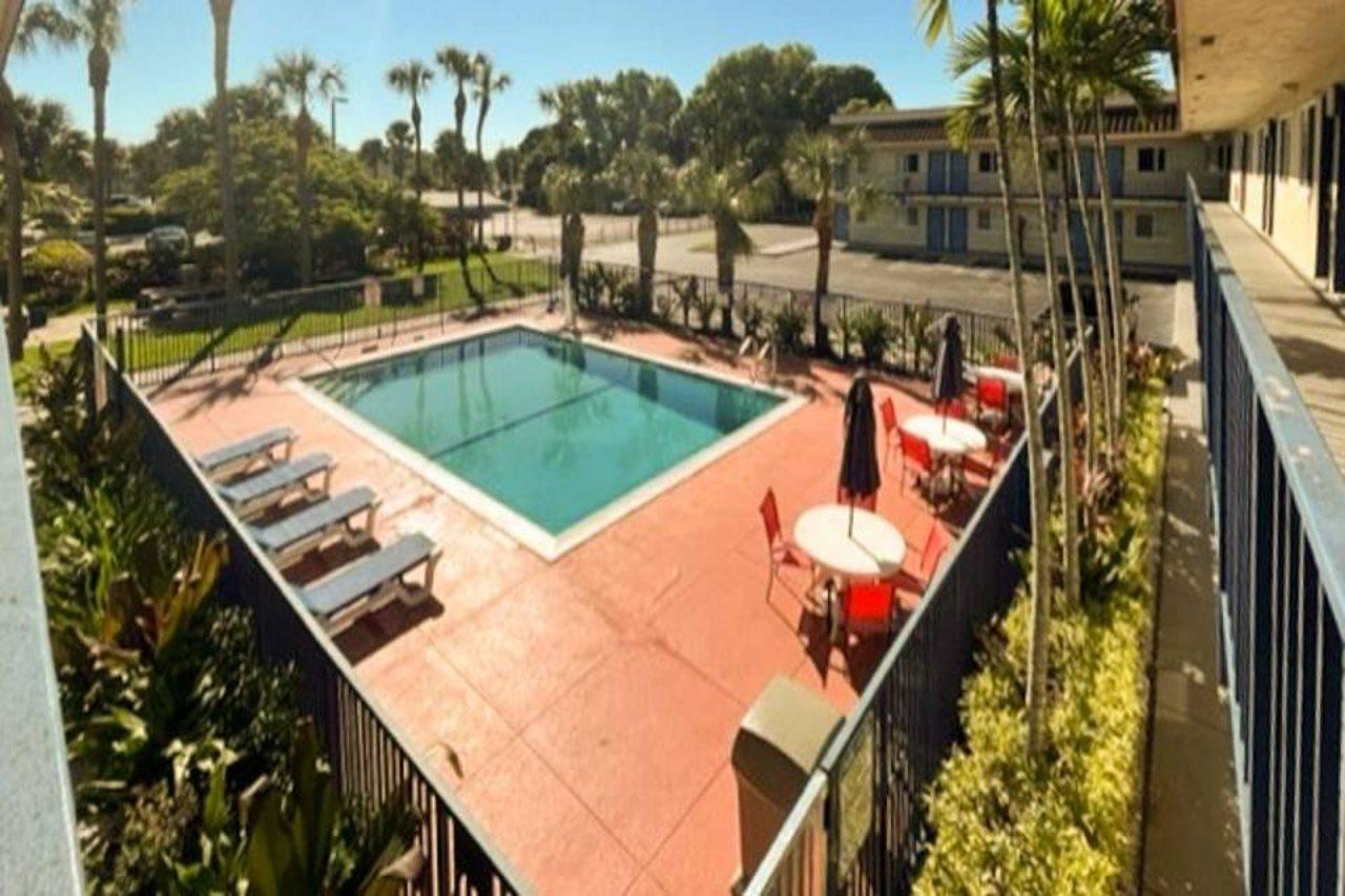 Motel 6 Riviera Beach Fl Εξωτερικό φωτογραφία
