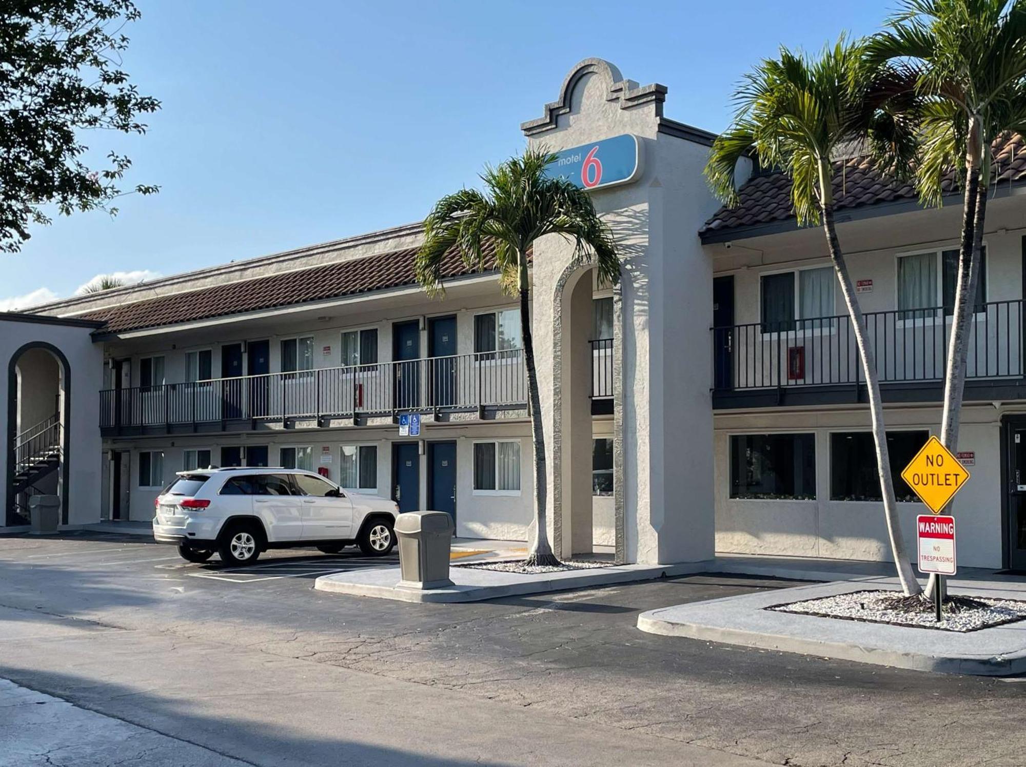 Motel 6 Riviera Beach Fl Εξωτερικό φωτογραφία